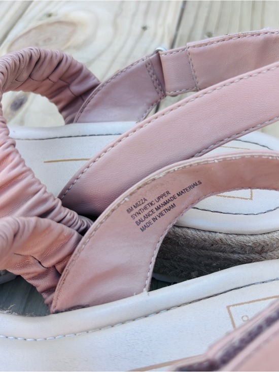 Dolce Vita Ruched Two-Tone Pink Platform Sandals - Picture 4 of 5